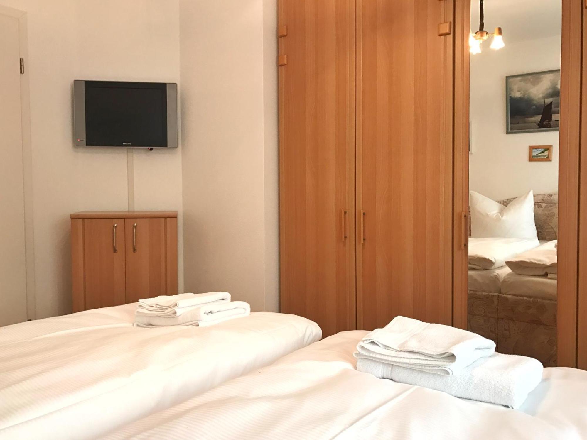 Meerblickvilla Prinz Heinrich - Ferienwohnung 4 萨斯尼茨 外观 照片